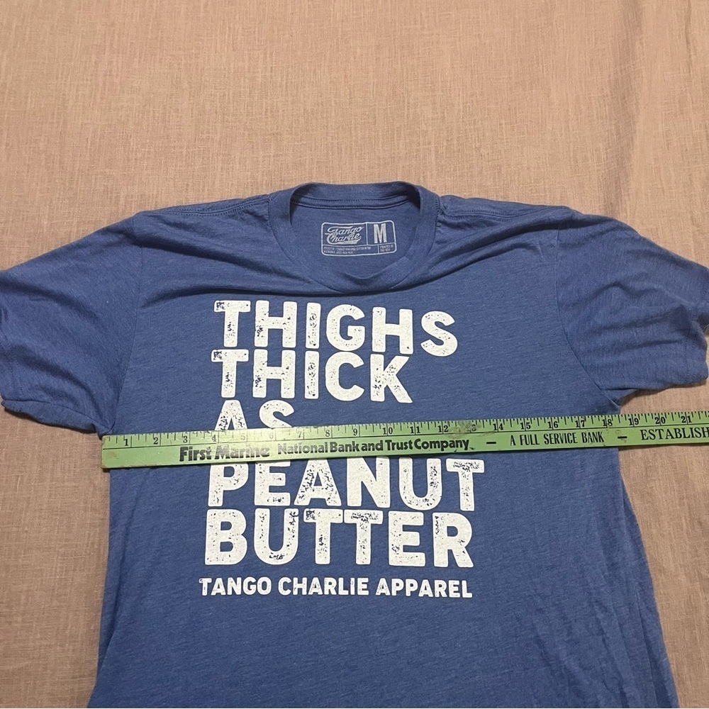 “Thighs Thick as Peanut Butter” Graphic T-Shirt Size Medium Gym Workout Humor - Picture 5 of 6
